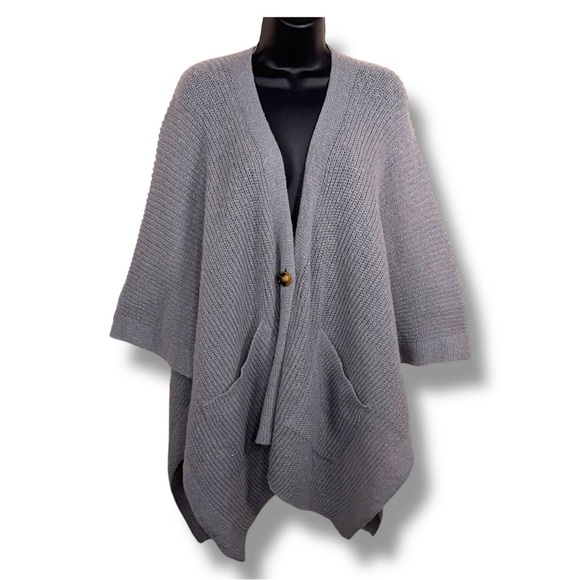 NEW One Size Grey Knit Shawl Style Sweater Wrap Button Closure Comfortable - Picture 1 of 14